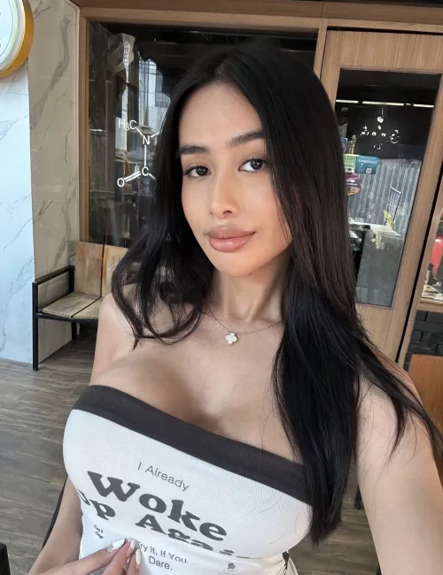 Margot photo 28, asian, average, black hair, 164 cm, 51 kg, Medium bust, Hong Kong