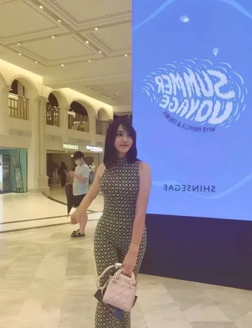 Riko photo 3, asian, athletic, brunette, 170 cm, 56 kg, Medium bust, Hong Kong