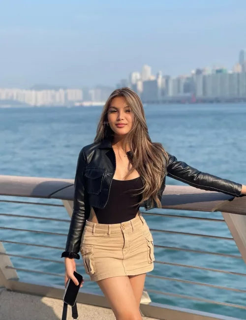Kanda photo 1, asian, average, blonde hair, 170 cm, 60 kg, Medium bust, Hong Kong