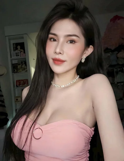 Yanghu photo 2, asian, petite, black hair, 160 cm, 52 kg, Small bust, Hong Kong
