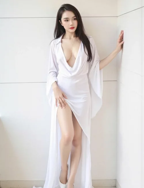 Adrienne photo 8, asian, petite, black hair, 160 cm, 49 kg, Medium bust, Hong Kong