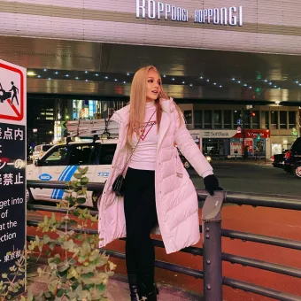 Kanon photo 4, slavic, busty, blonde hair, 162 cm, 53 kg, Large bust, Hong Kong
