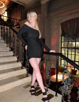 Fifi photo 1, slavic, average, blonde hair, 175 cm, 64 kg, Small bust, Hong Kong