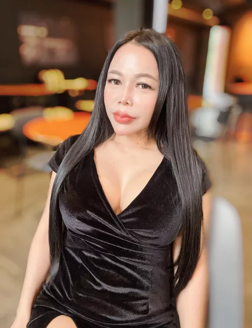 Siriphan photo 5, asian, slim, black hair, 150 cm, 40 kg, Large bust, Hong Kong