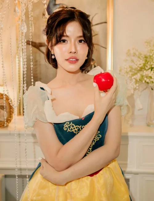 Natasha photo 19, asian, average, brunette, 170 cm, 62 kg, Small bust, Hong Kong