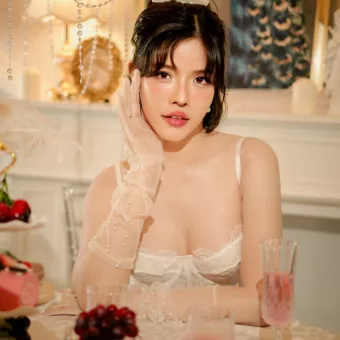 Natasha photo 4, asian, average, brunette, 170 cm, 62 kg, Small bust, Hong Kong