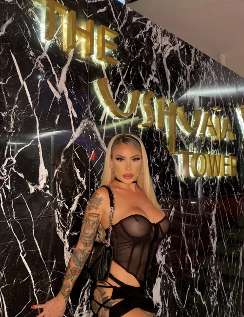 Elisa photo 24, european, busty, blonde hair, 160 cm, 53 kg, Large bust, Hong Kong