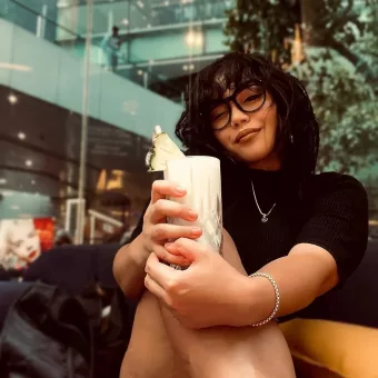 Cherri photo 5, asian, busty, black hair, 166 cm, 55 kg, Large bust, Hong Kong