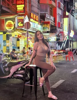Rosario photo 1, asian, busty, brunette, 170 cm, 60 kg, Large bust, Hong Kong