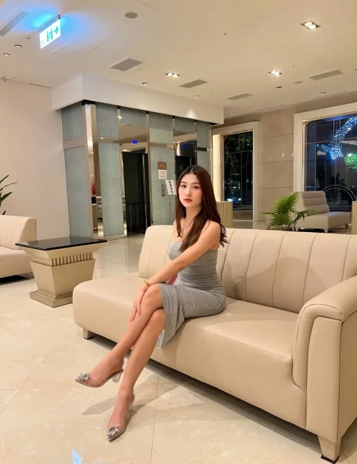 Sumalee photo 5, asian, average, brunette, 163 cm, 52 kg, Small bust, Hong Kong