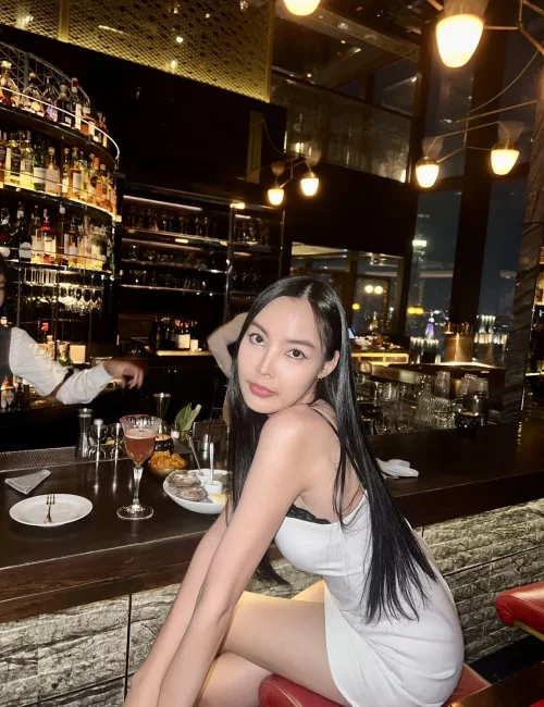 Nook photo 12, asian, athletic, black hair, 173 cm, 60 kg, Medium bust, Hong Kong