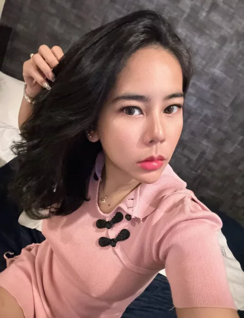 Cathy photo 4, asian, average, black hair, 165 cm, 56 kg, Medium bust, Hong Kong