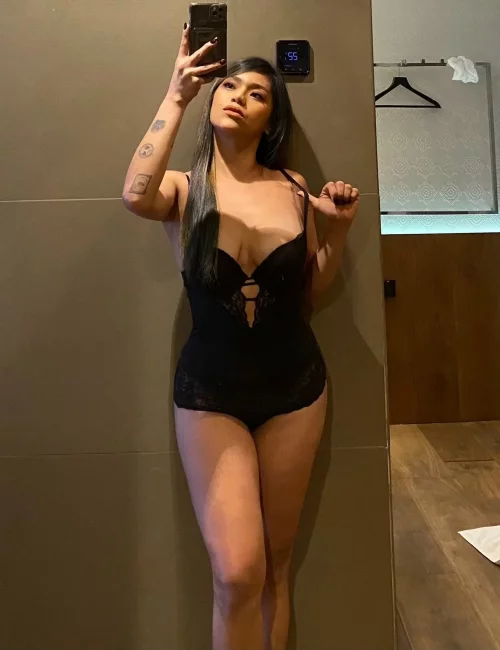 Perla photo 8, latino, slim, black hair, 157 cm, 44 kg, Medium bust, Hong Kong