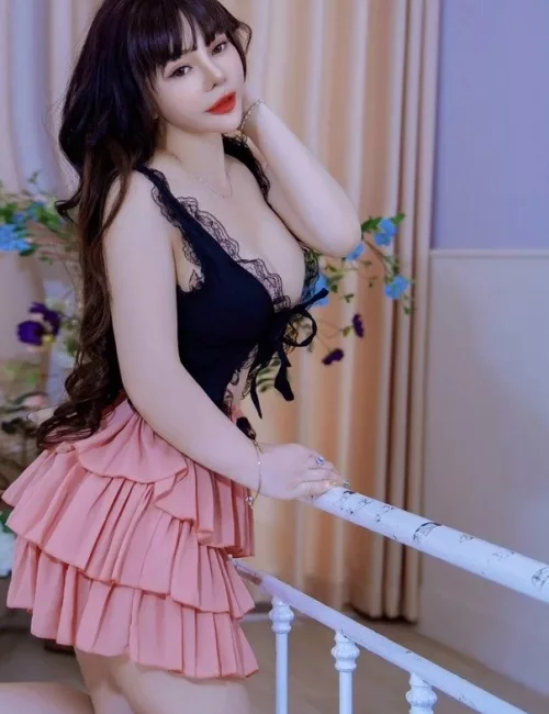 Chanida photo 5, asian, petite, brunette, 158 cm, 50 kg, Medium bust, Hong Kong