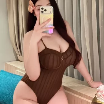 Adell photo 3, asian, busty, black hair, 165 cm, 56 kg, Large bust, Hong Kong