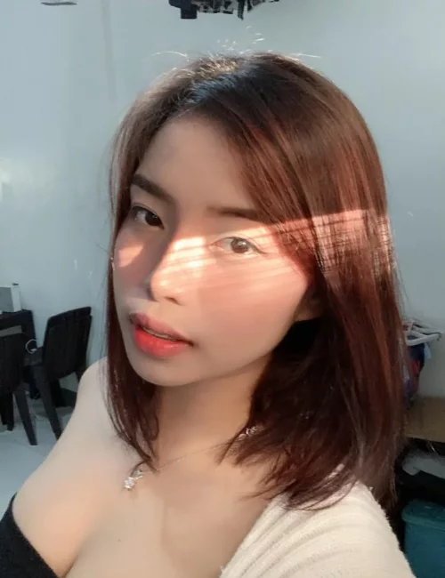 Nadia photo 7, asian, average, red hair, 164 cm, 51 kg, Medium bust, Hong Kong