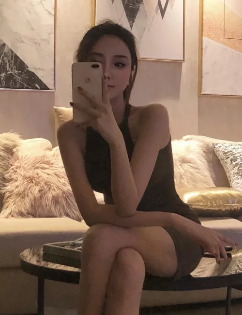 Malia photo 4, asian, athletic, brunette, 168 cm, 56 kg, Medium bust, Hong Kong