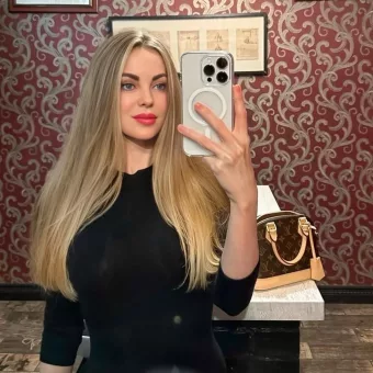 Elly photo 5, european, athletic, blonde hair, 172 cm, 60 kg, Medium bust, Hong Kong
