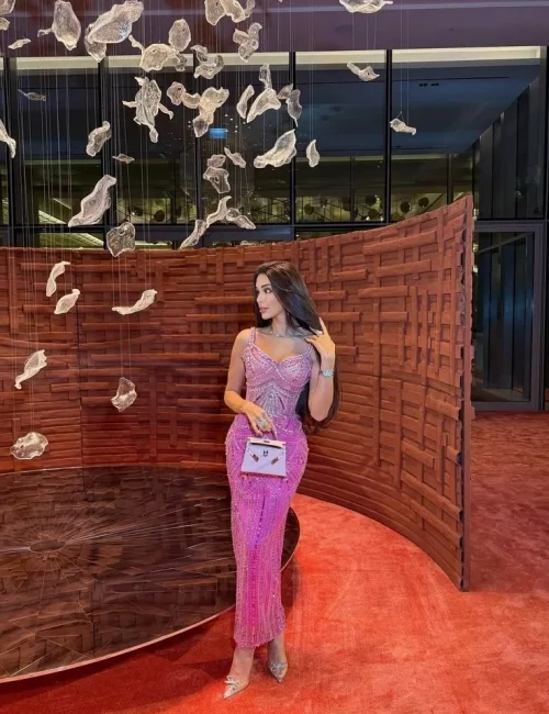 Adelya photo 6, european, athletic, black hair, 166 cm, 56 kg, Medium bust, Hong Kong