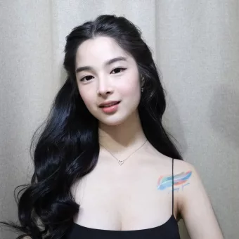 Raven photo 5, asian, petite, black hair, 162 cm, 51 kg, Small bust, Hong Kong