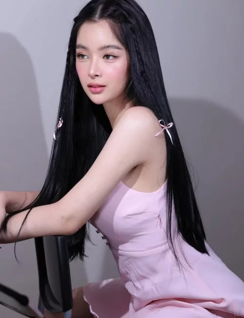 Raven photo 7, asian, petite, black hair, 162 cm, 51 kg, Small bust, Hong Kong