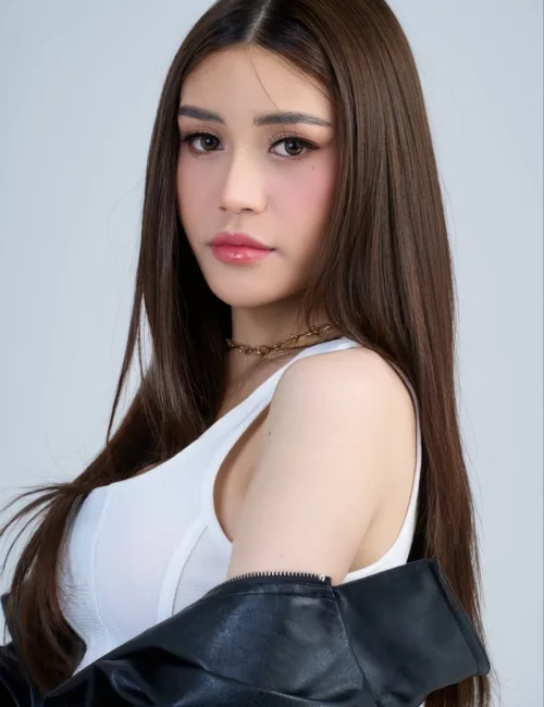 Electra photo 6, asian, petite, brunette, 162 cm, 53 kg, Small bust, Hong Kong