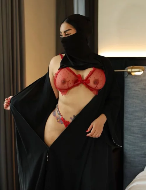 Magnolia photo 12, slavic, busty, black hair, 170 cm, 57 kg, Large bust, Hong Kong