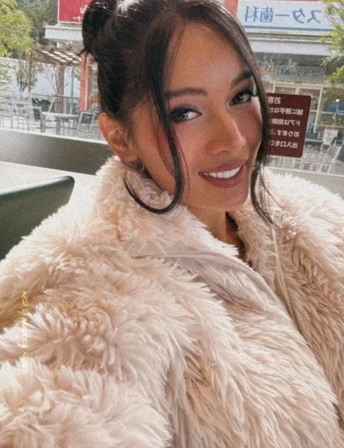 Shiho photo 2, asian, average, black hair, 172 cm, 64 kg, Medium bust, Hong Kong