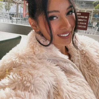 Shiho photo 2, asian, average, black hair, 172 cm, 64 kg, Medium bust, Hong Kong