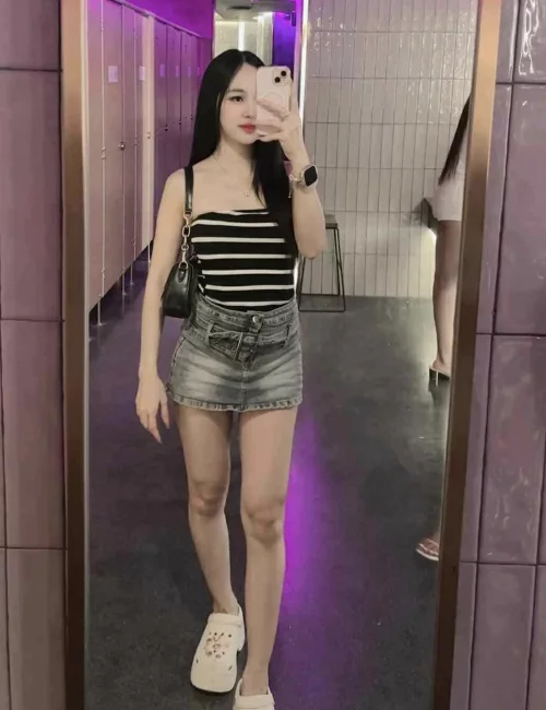 Kornkanok photo 6, asian, slim, black hair, 155 cm, 44 kg, Small bust, Hong Kong