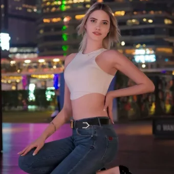 Zlata photo 2, slavic, average, blonde hair, 177 cm, 65 kg, Medium bust, Hong Kong