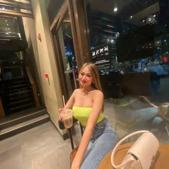 Kavya photo 4, asian, petite, black hair, 152 cm, 45 kg, Medium bust, Hong Kong