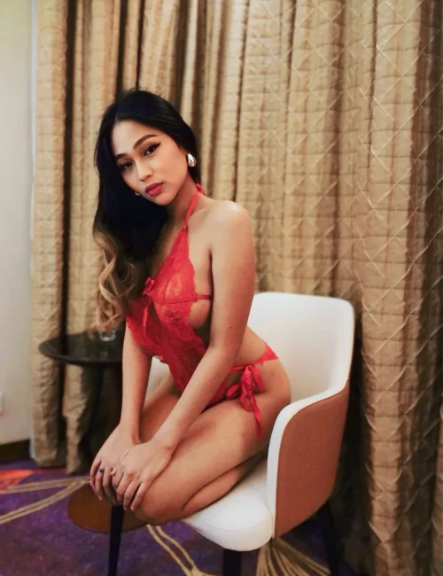 Kavya photo 8, asian, petite, black hair, 152 cm, 45 kg, Medium bust, Hong Kong