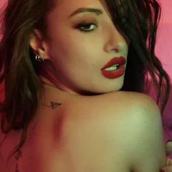 Giana photo 4, asian, petite, brunette, 160 cm, 51 kg, Small bust, Hong Kong