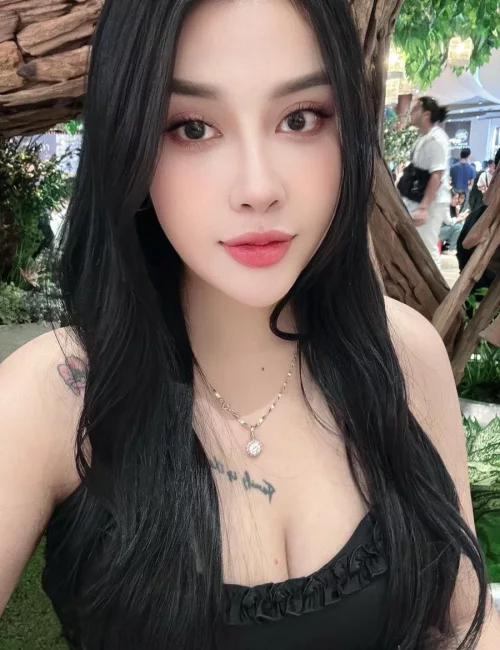 Wakana photo 3, asian, average, black hair, 172 cm, 62 kg, Medium bust, Hong Kong