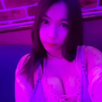 Amrita photo 2, asian, busty, brunette, 159 cm, 51 kg, Large bust, Hong Kong