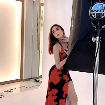 Natsuko photo 5, asian, average, red hair, 165 cm, 58 kg, Medium bust, Hong Kong
