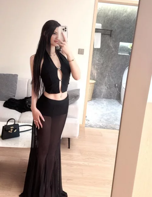Liwen photo 2, asian, athletic, black hair, 173 cm, 60 kg, Medium bust, Hong Kong