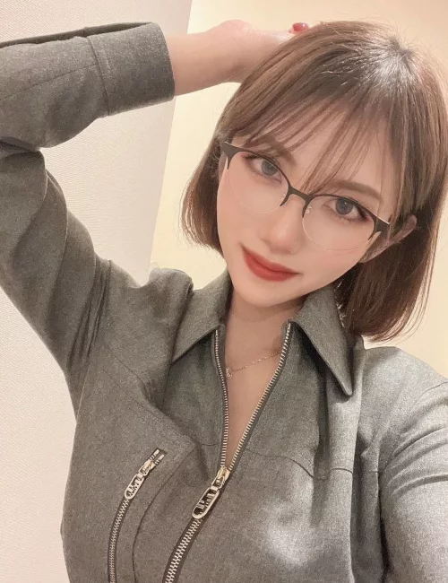 Honor photo 7, asian, average, brunette, 170 cm, 63 kg, Medium bust, Hong Kong