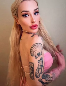 Ulia photo 1, european, petite, blonde hair, 158 cm, 51 kg, Medium bust, Hong Kong