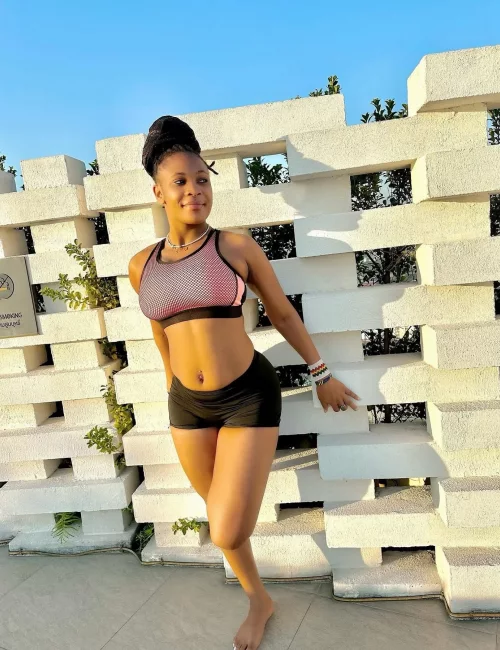 Chiamaka photo 3, ebony / black, average, black hair, 168 cm, 59 kg, Medium bust, Hong Kong