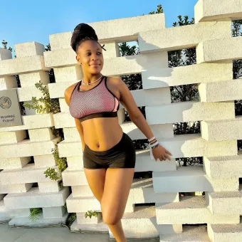 Chiamaka photo 3, ebony / black, average, black hair, 168 cm, 59 kg, Medium bust, Hong Kong