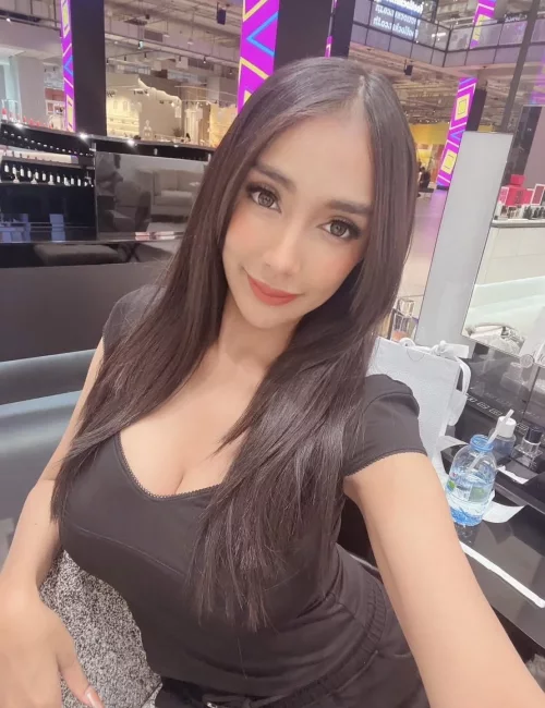 Arisa photo 10, slavic, average, brunette, 165 cm, 57 kg, Medium bust, Hong Kong
