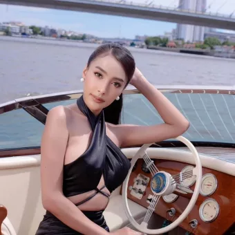 Arisa photo 4, slavic, average, brunette, 165 cm, 57 kg, Medium bust, Hong Kong