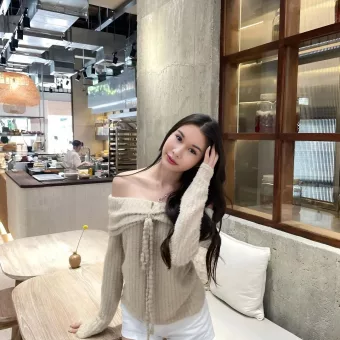 Sumire photo 3, asian, average, black hair, 169 cm, 61 kg, Small bust, Hong Kong