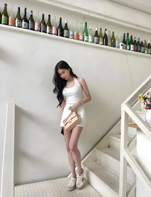 Sumire photo 7, asian, average, black hair, 169 cm, 61 kg, Small bust, Hong Kong