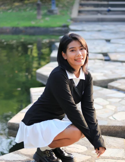 Siriwan photo 2, asian, average, black hair, 163 cm, 55 kg, Small bust, Hong Kong