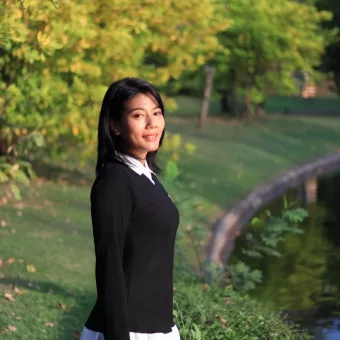Siriwan photo 4, asian, average, black hair, 163 cm, 55 kg, Small bust, Hong Kong