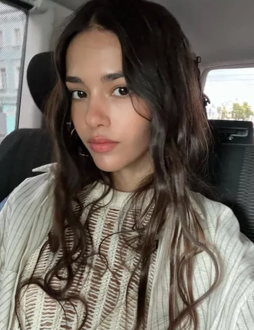 Farrah photo 4, asian, petite, brunette, 157 cm, 50 kg, Small bust, Hong Kong