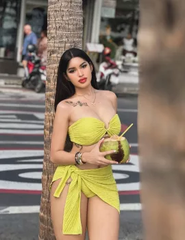 Wichuda photo 1, asian, busty, black hair, 175 cm, 63 kg, Large bust, Hong Kong